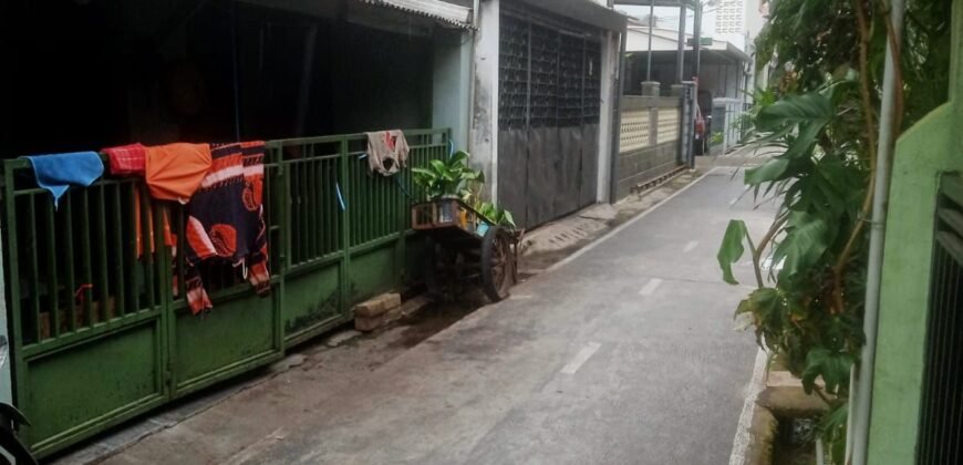 DIJUAL RUMAH LAMA DI ANTAPANI