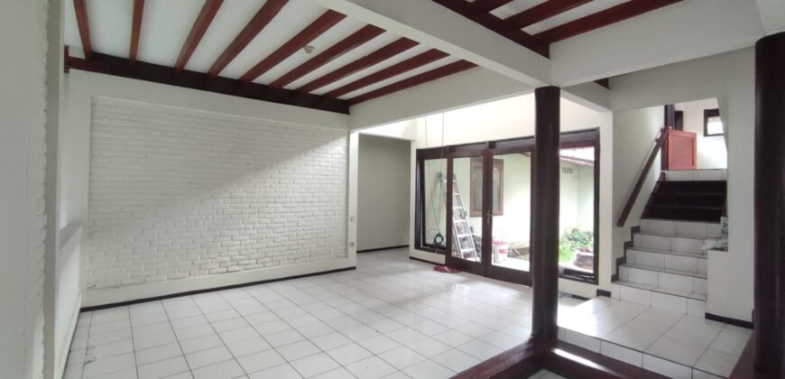 DISEWAKAN RUMAH DI CIGADUNG