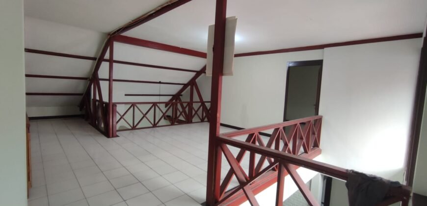 DISEWAKAN RUMAH DI CIGADUNG