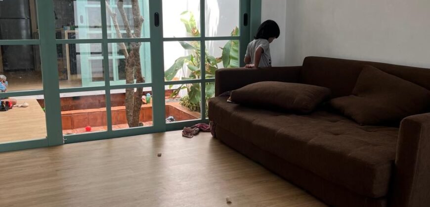 DIJUAL RUMAH CANTIK FULL FURNISHED DI CILEUNYI