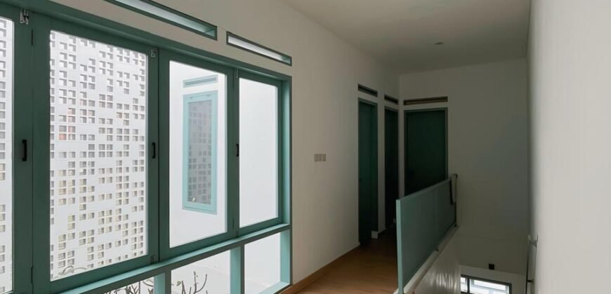 DIJUAL RUMAH CANTIK FULL FURNISHED DI CILEUNYI