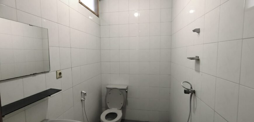 DISEWAKAN RUMAH COCOK DIJADIKAN KANTOR/TEMPAT TINGGAL DI KOPO MELATI