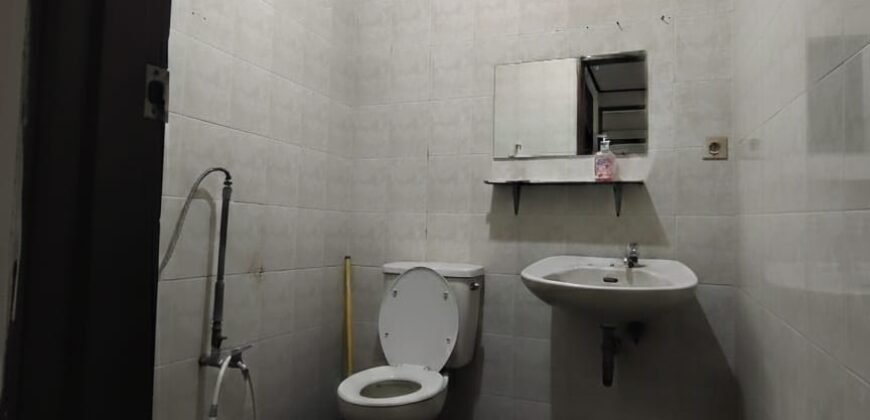 DISEWAKAN RUMAH COCOK DIJADIKAN KANTOR/TEMPAT TINGGAL DI KOPO MELATI