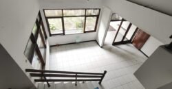 DISEWAKAN RUMAH COCOK DIJADIKAN KANTOR/TEMPAT TINGGAL DI KOPO MELATI