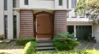 DIJUAL RUMAH MEWAH DI SETRADUTA – BANDUNG
