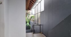 DIJUAL RUMAH MEWAH DI SETRADUTA – BANDUNG