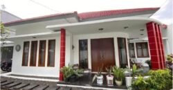 DIJUAL RUMAH DENGAN KOLAM RENANG DI JALAN WINDU BANDUNG