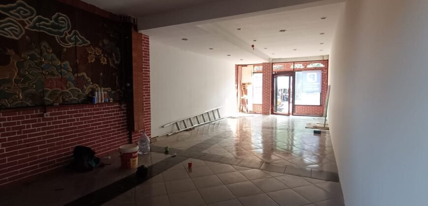 DISEWAKAN TEMPAT USAHA DI MAINROAD JALAN DIPATI UKUR